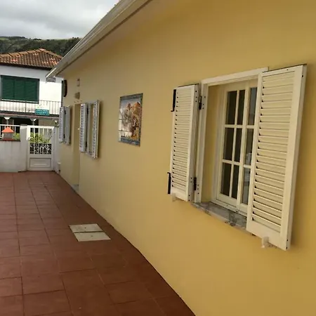 Adelaide House Praia do Norte