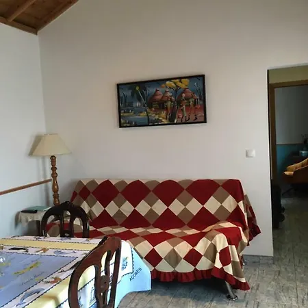 Farm stay Adelaide House